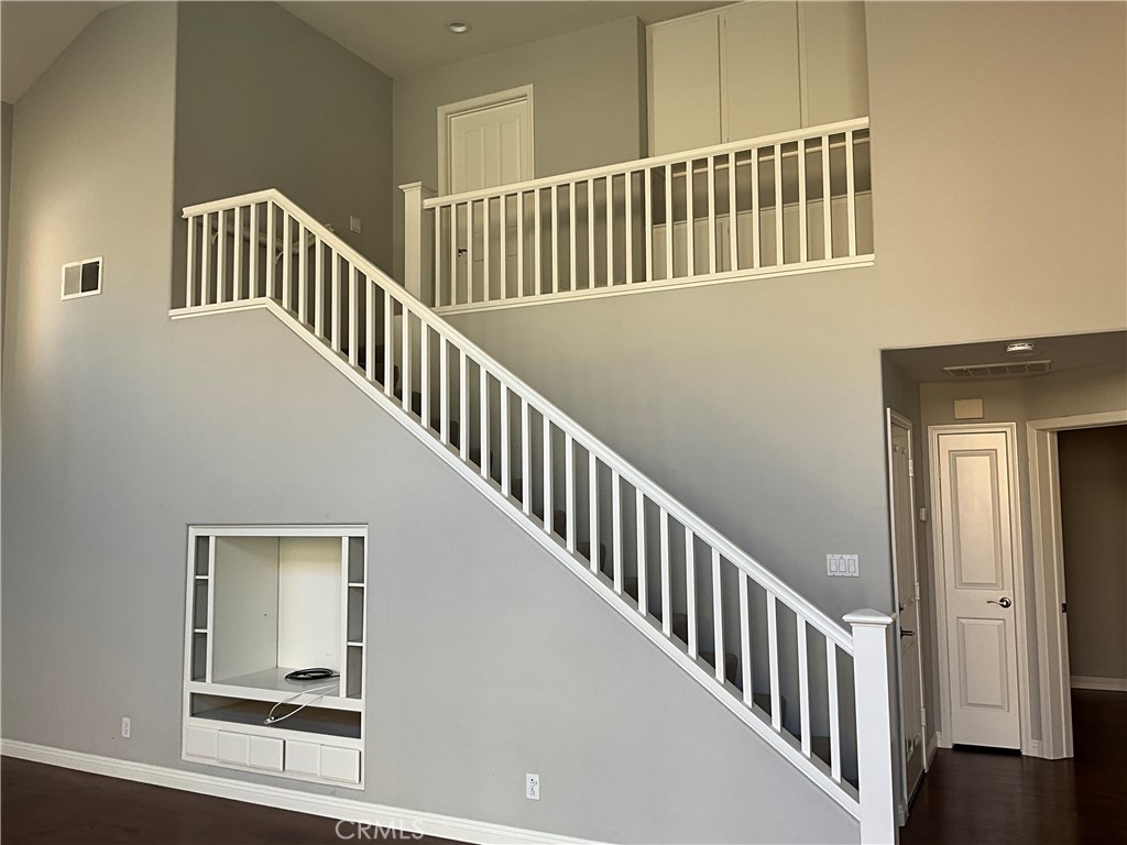 18 La Ronda Irvine, CA 92606 - Photo 6 of 14