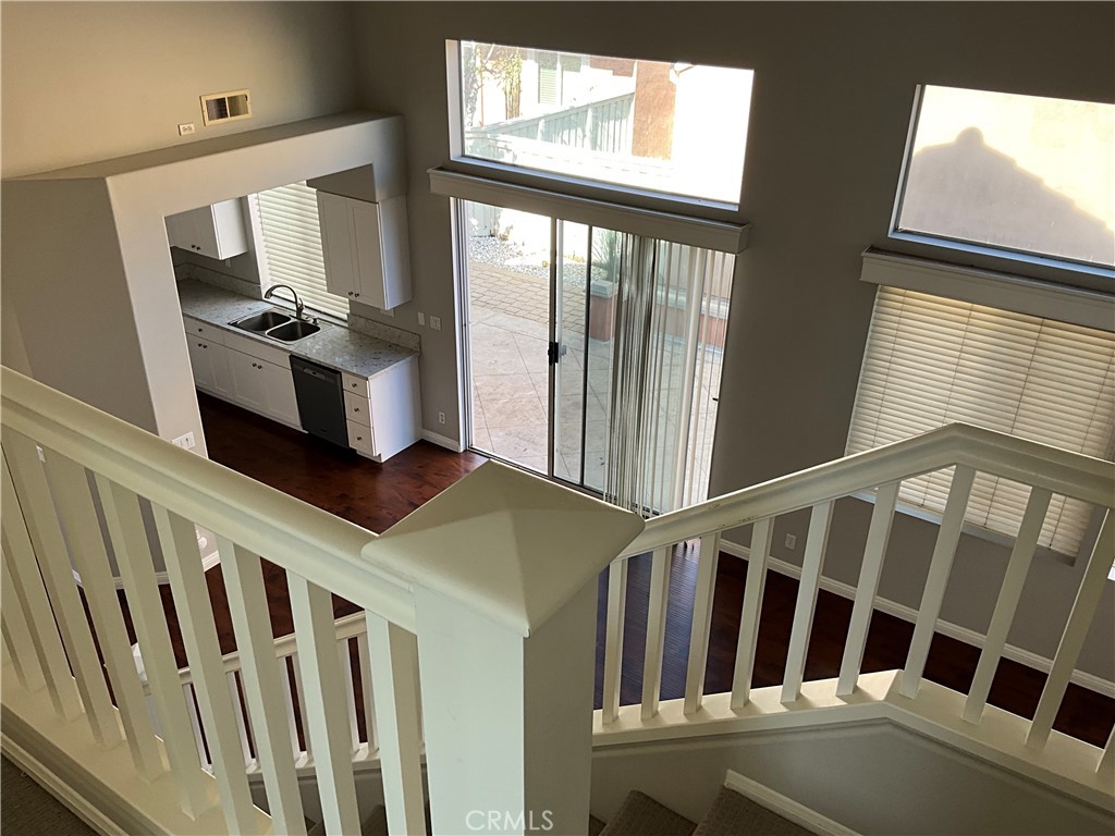 18 La Ronda Irvine, CA 92606 - Photo 7 of 14