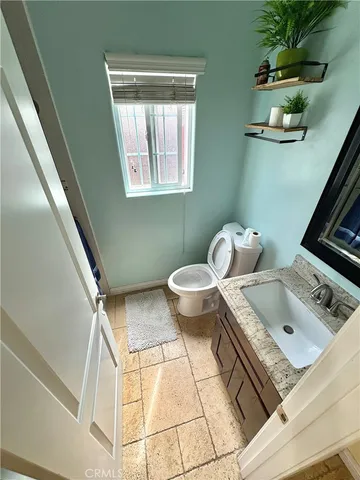 $840,000 | 1528 East 11th Street, Long Beach, CA 90813