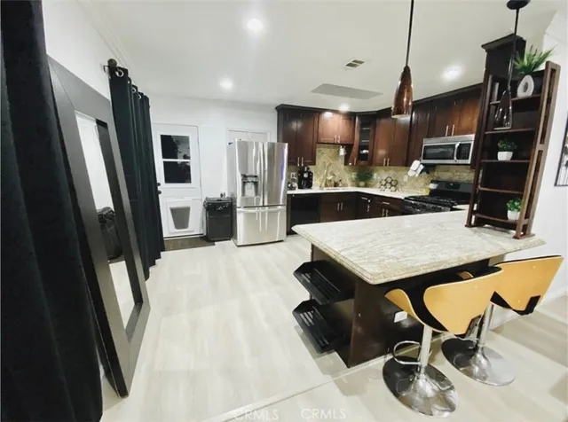 $840,000 | 1528 East 11th Street, Long Beach, CA 90813