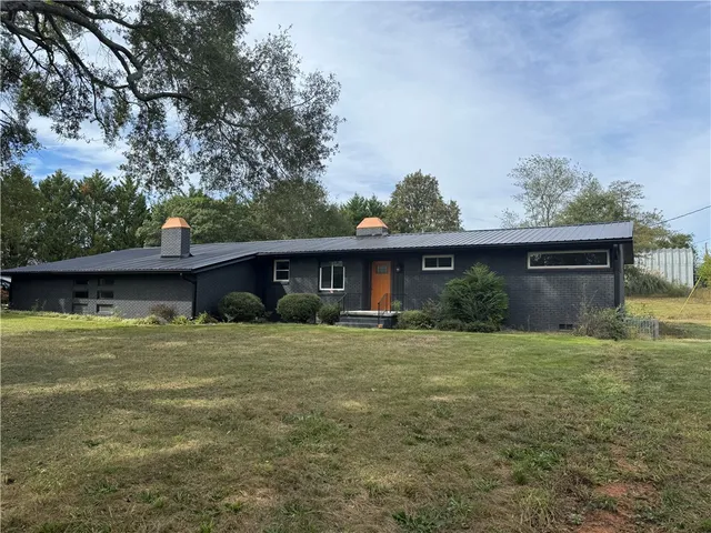 $384,900 | 1706 Whitehall Road, Anderson, SC 29625