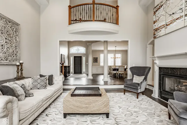 $1,150,000 | 8526 Oakmont Lane, Indianapolis, IN 46260