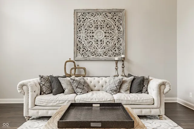 $1,150,000 | 8526 Oakmont Lane, Indianapolis, IN 46260