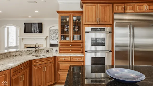 $1,150,000 | 8526 Oakmont Lane, Indianapolis, IN 46260