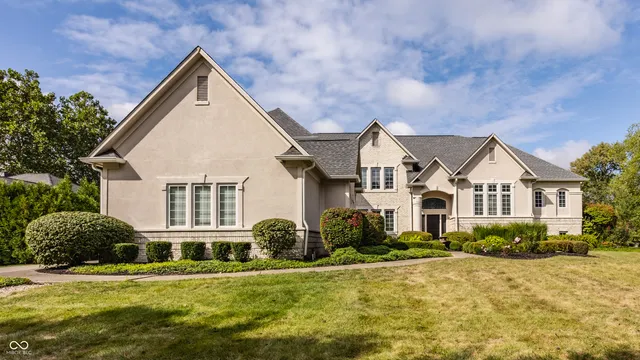 $1,150,000 | 8526 Oakmont Lane, Indianapolis, IN 46260
