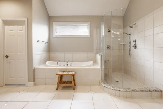 $1,150,000 | 8526 Oakmont Lane, Indianapolis, IN 46260