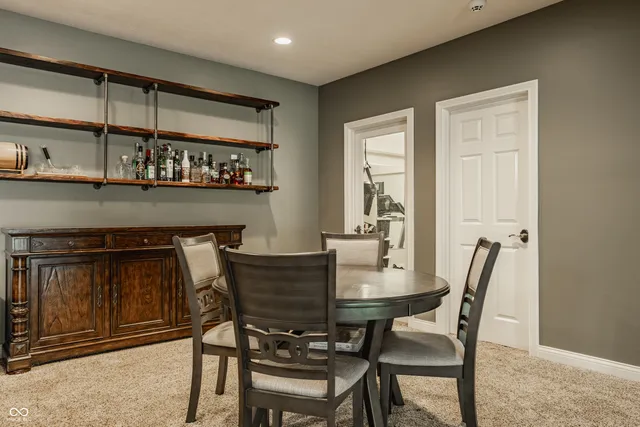 $1,150,000 | 8526 Oakmont Lane, Indianapolis, IN 46260