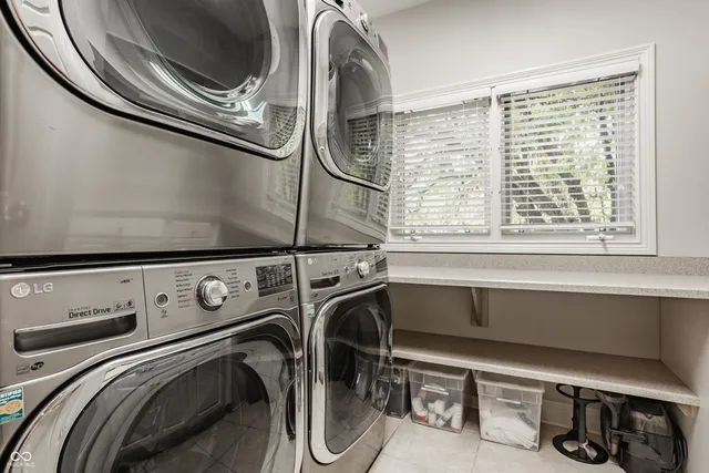 $1,150,000 | 8526 Oakmont Lane, Indianapolis, IN 46260