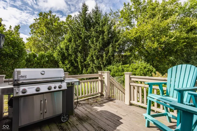 $1,150,000 | 8526 Oakmont Lane, Indianapolis, IN 46260