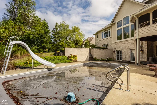 $1,150,000 | 8526 Oakmont Lane, Indianapolis, IN 46260
