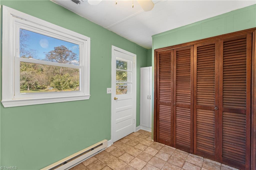 9225 Sahabi Road Kernersville, NC 27284 - Photo 23 of 33 Laundry Area