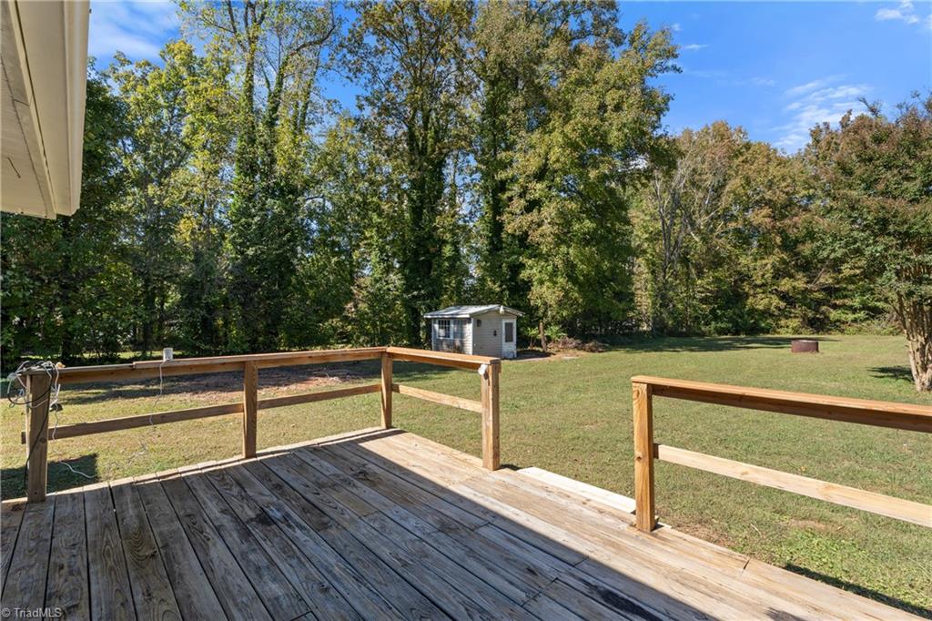 9225 Sahabi Road Kernersville, NC 27284 - Photo 31 of 33 Deck