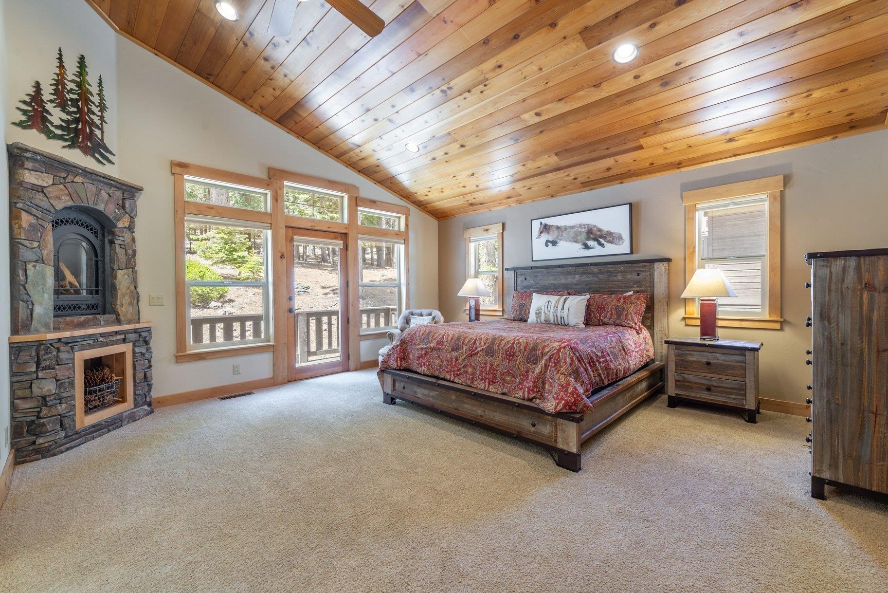 11798 Chamonix Road Truckee, CA 96161 - Photo 17 of 28 Gallery Image 17