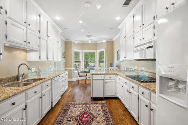 $359,000 | 723 Fairway Trail, Hernando, MS 38632