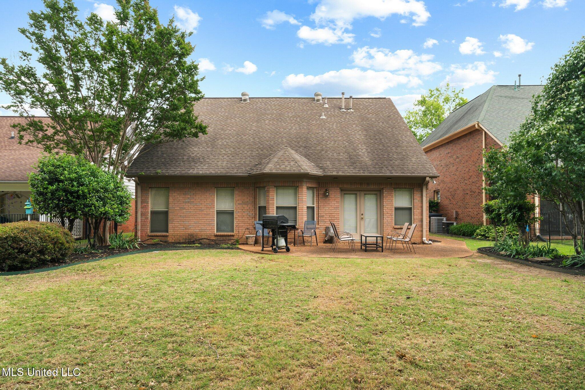 723 Fairway Trail Hernando, MS 38632 - Photo 31 of 34 Back View!