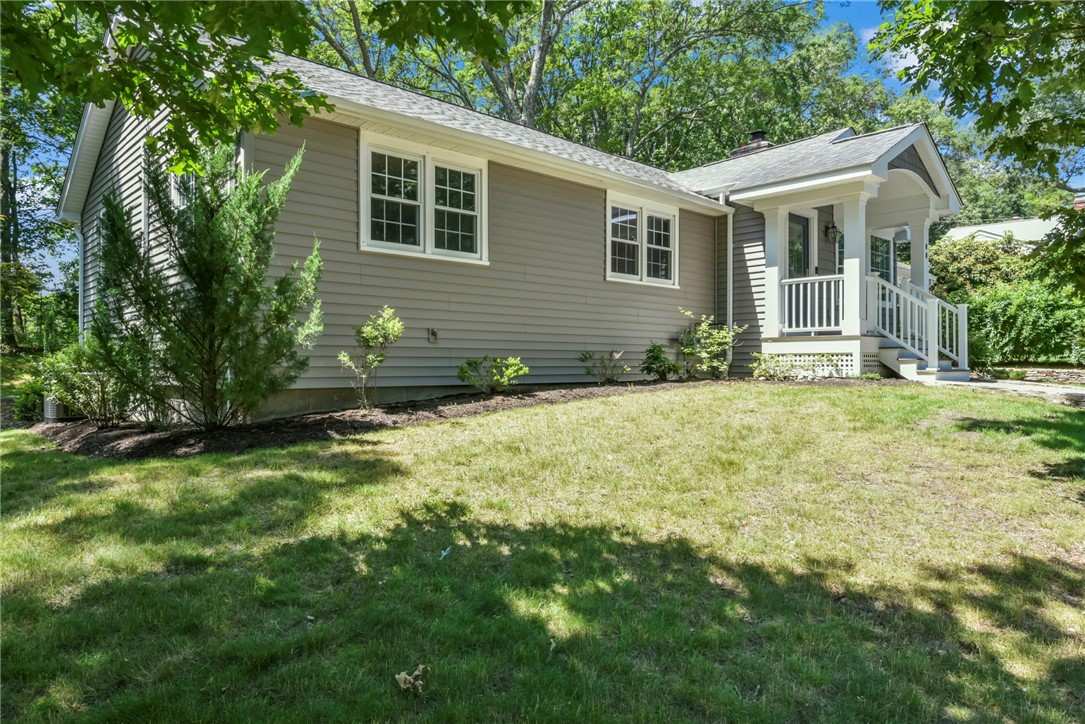88 Grand View Road East Greenwich, RI 02818 - Photo 37 of 40 Side Of Structure