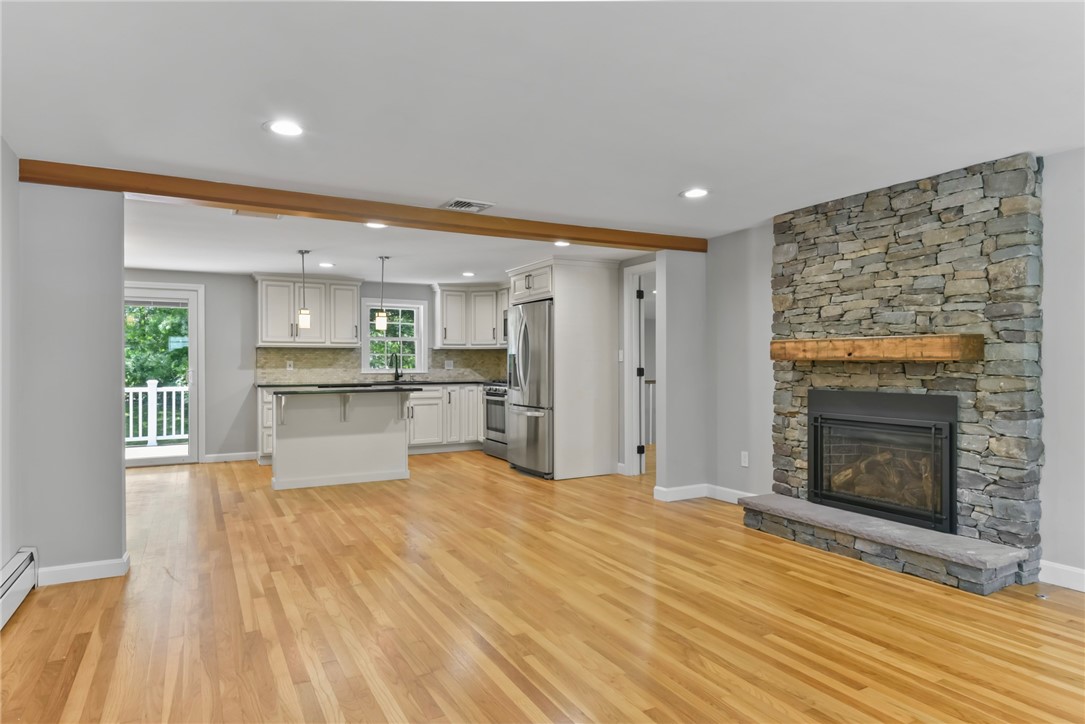 88 Grand View Road East Greenwich, RI 02818 - Photo 8 of 40 Gallery Image 8