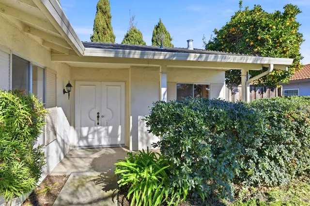 $1,099,000 | 32533 Regents Boulevard, Union City, CA 94587