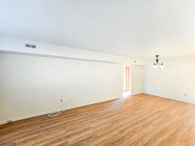 $2,300 | Undisclosed Address, Princeton, NJ 08540