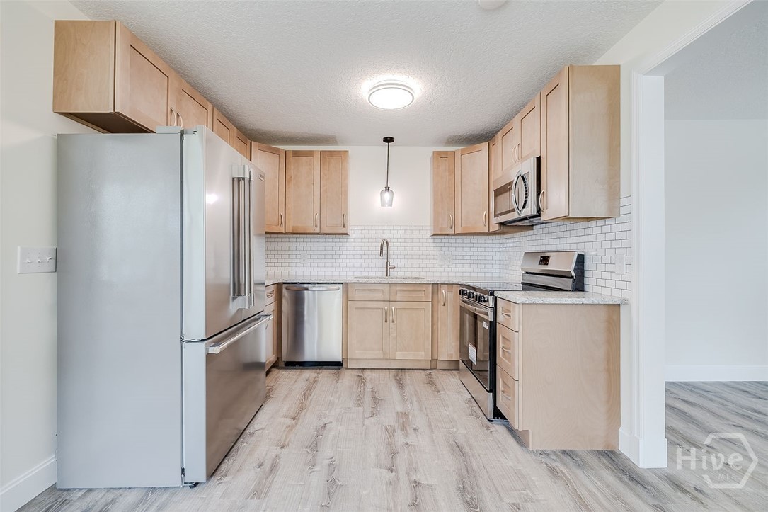 308 East 4th Street Springfield, GA 31329 - Photo 13 of 46 kitchen