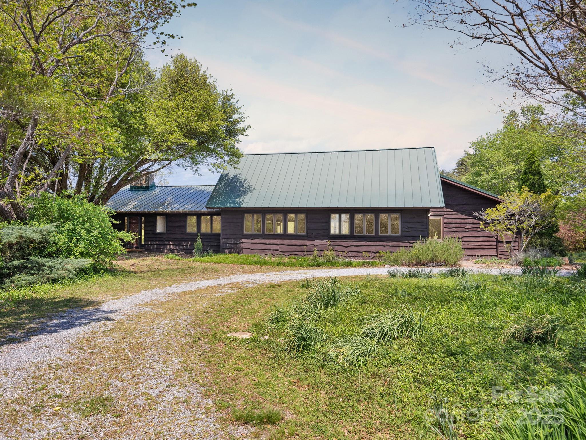 177 Fowler Road Mill Spring, NC 28756 - Photo 23 of 48 Gallery Image 23