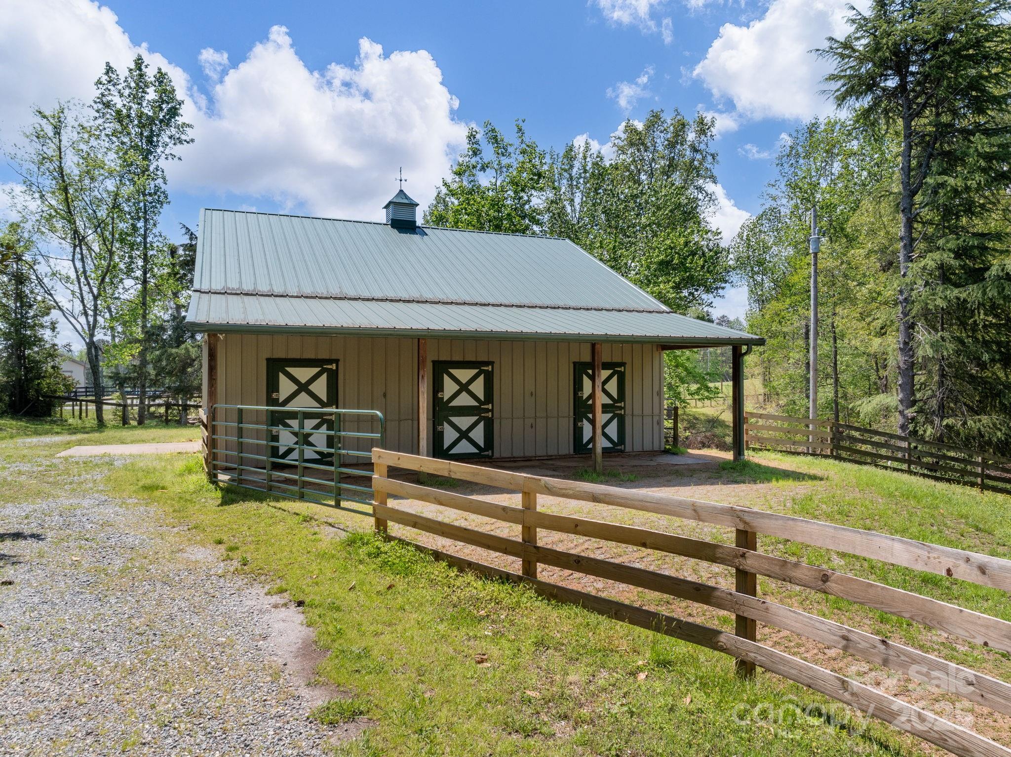 177 Fowler Road Mill Spring, NC 28756 - Photo 45 of 48 Gallery Image 45