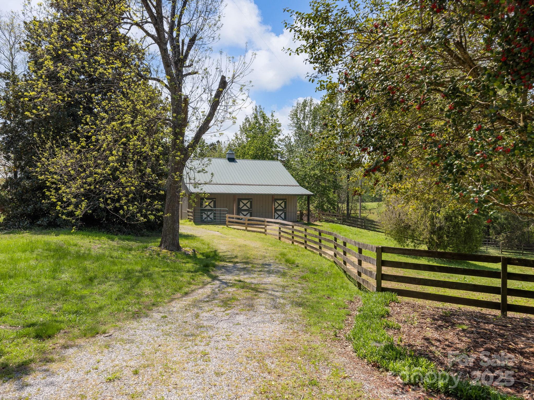 177 Fowler Road Mill Spring, NC 28756 - Photo 7 of 48 Gallery Image 7