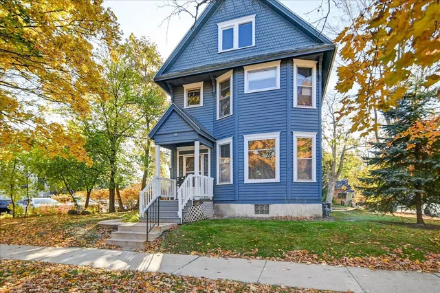 $825,000 | 1133-1135 Vilas Avenue, Madison, WI 53715