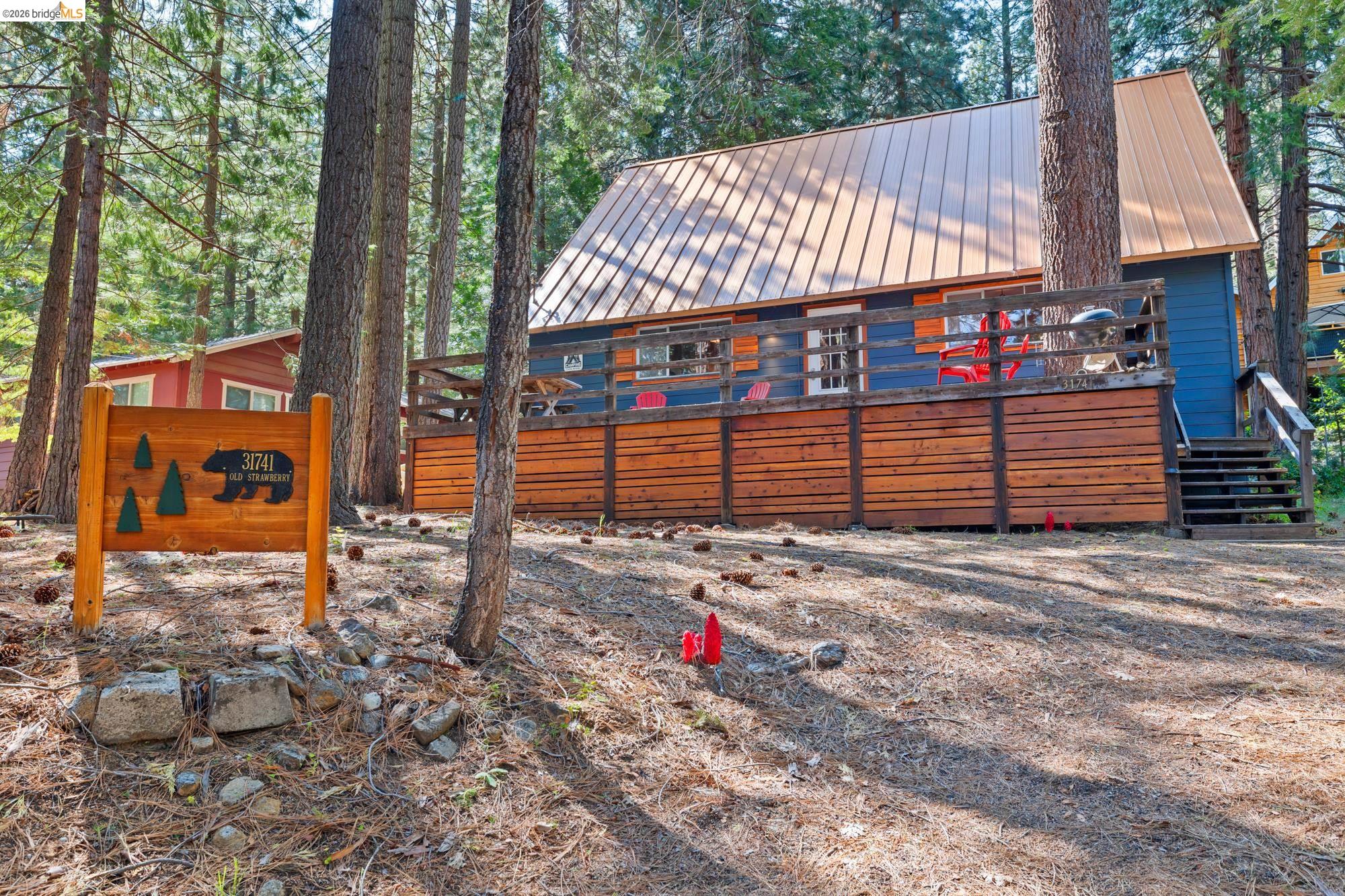 31741 Old Strawberry Road Strawberry, CA 95364 - Photo 2 of 37