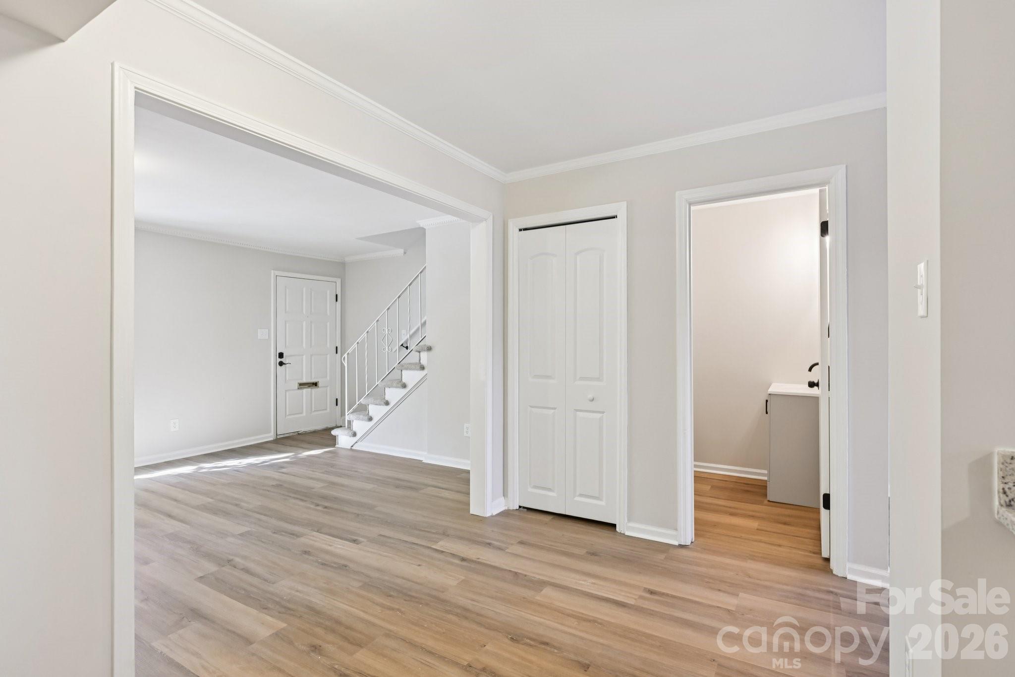 2231 Rexford Road, Unit B Charlotte, NC 28211 - Photo 11 of 23 Gallery Image 11