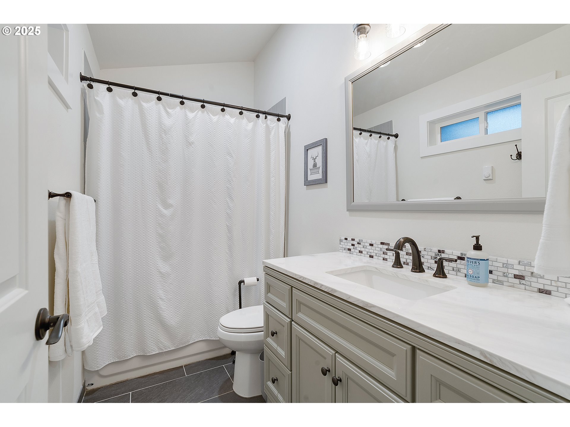 25500 East Welches Road Welches, OR 97067 - Photo 23 of 36 Bathroom, Attached