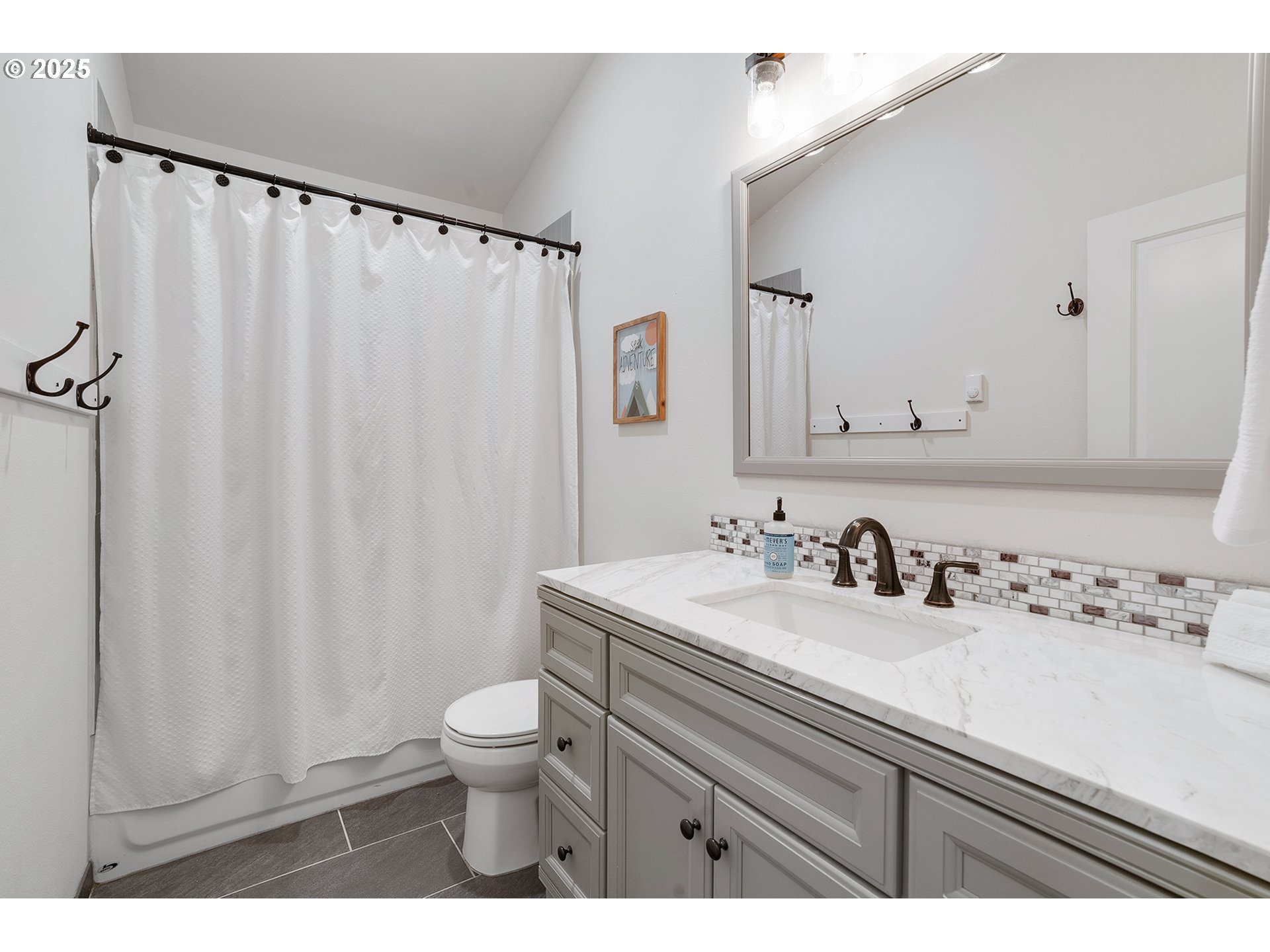 25500 East Welches Road Welches, OR 97067 - Photo 27 of 36 Bathroom