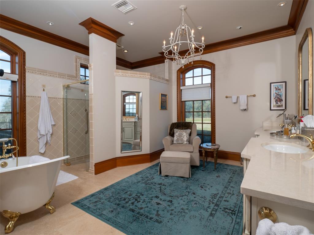 9001 Northwest 200th Street Road Micanopy, FL 32667 - Photo 10 of 24