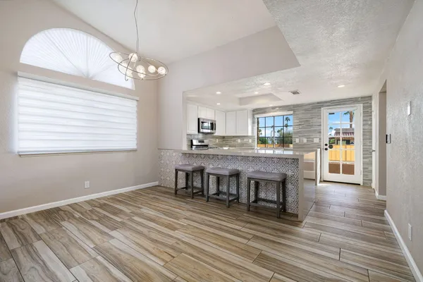 $2,850 | 46395 Ryway Place, Unit 9, Palm Desert, CA 92260