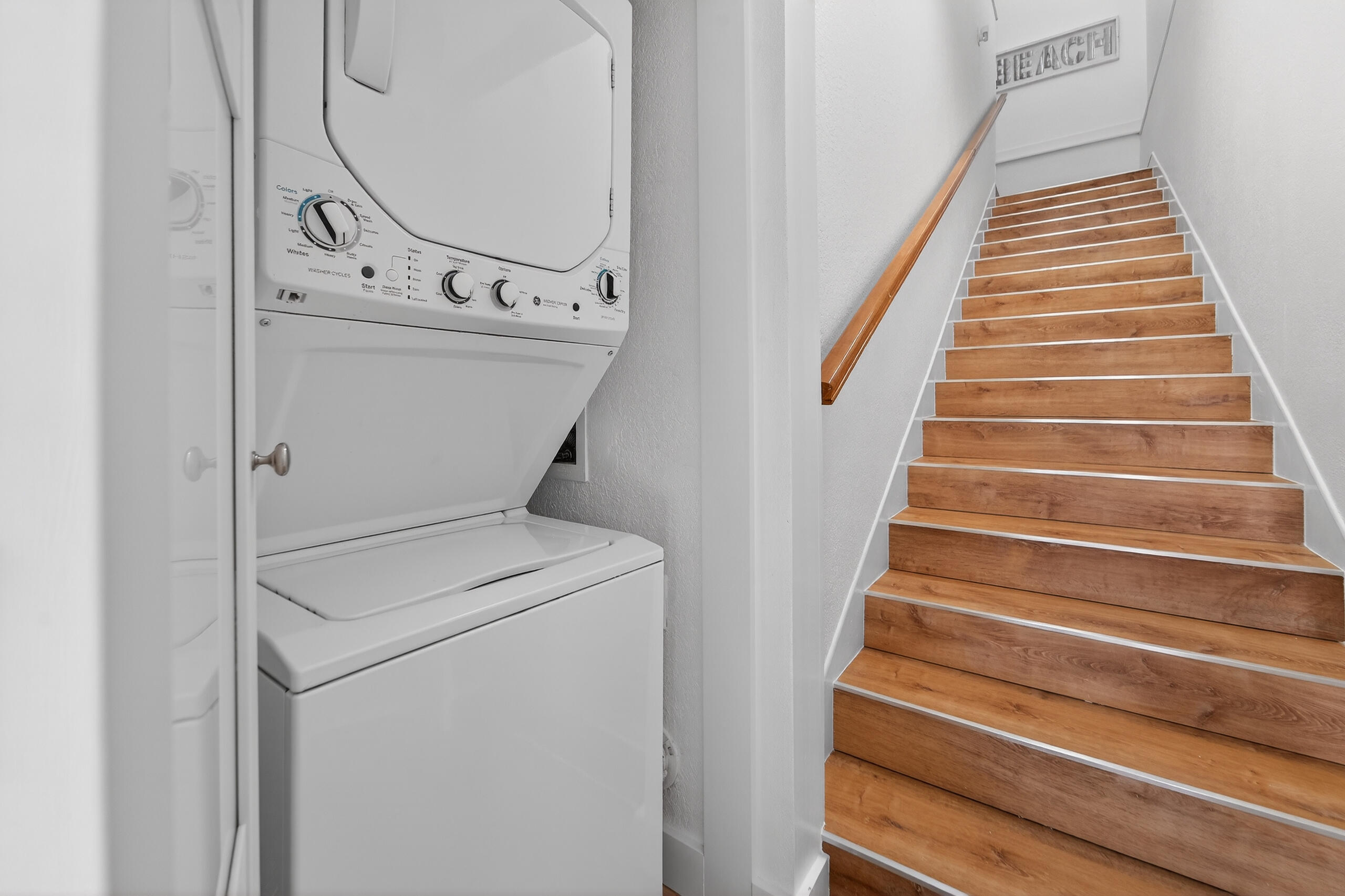 300 East 24th Street Riviera Beach, FL 33404 - Photo 2 of 19