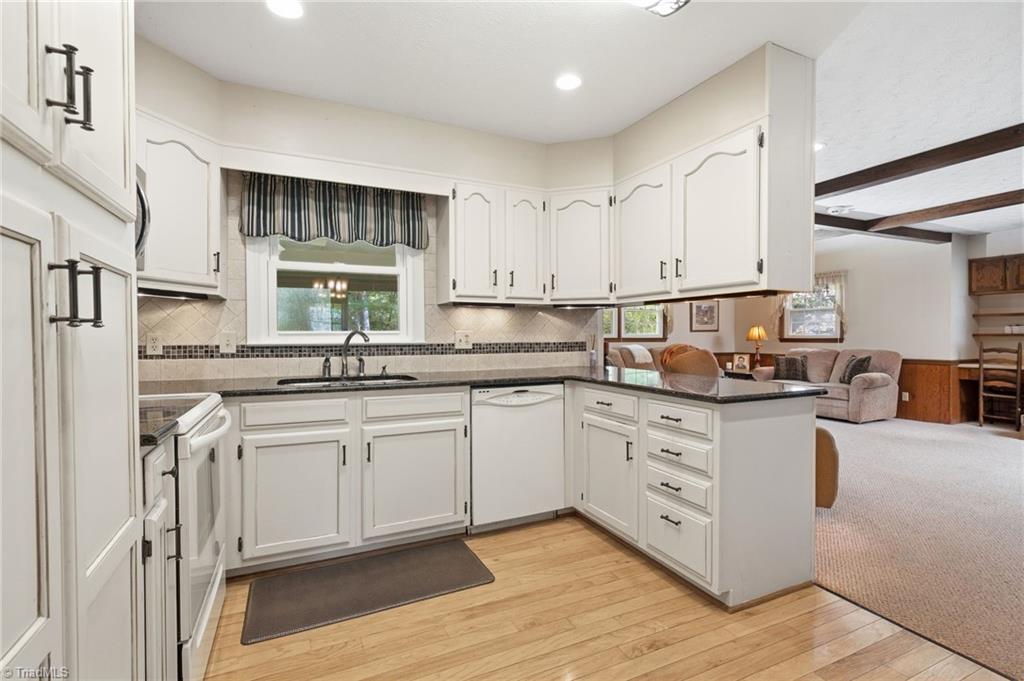 1291 Old Salem Road Kernersville, NC 27284 - Photo 20 of 49