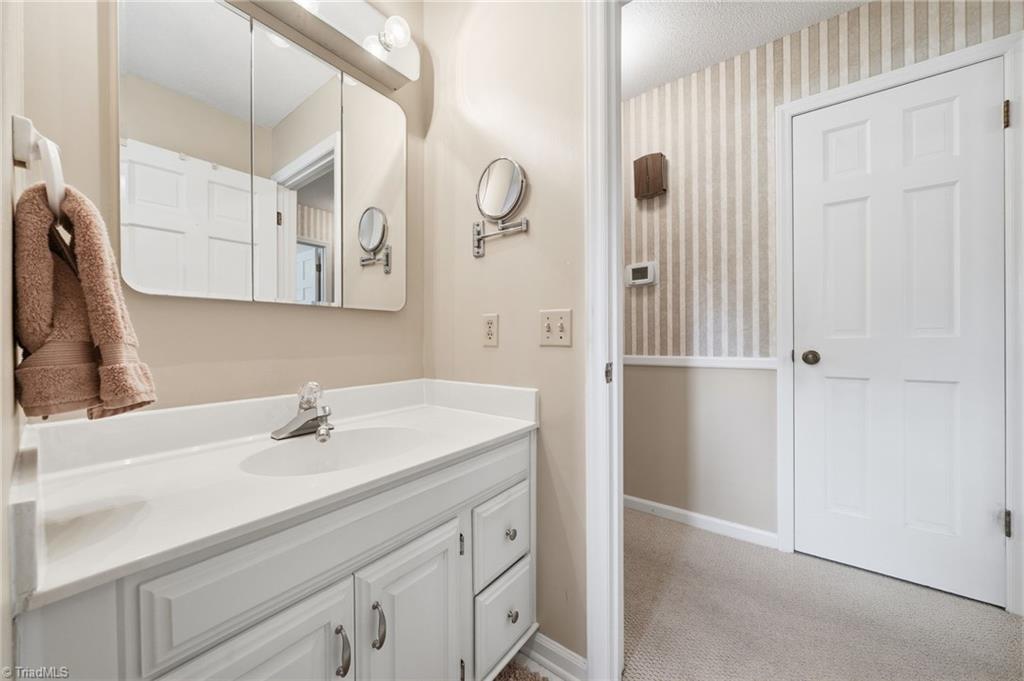 1291 Old Salem Road Kernersville, NC 27284 - Photo 32 of 49