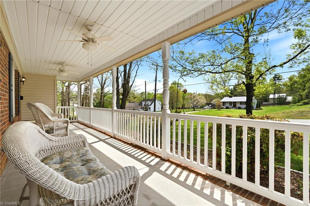 1291 Old Salem Road Kernersville, NC 27284 - Photo 6 of 49