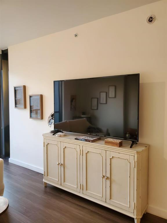 201 Southwest 17th Road, Unit 704 Miami, FL 33129 - Photo 12 of 60 a utility room with dryer and washer