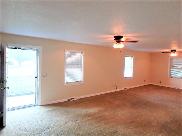 139 2nd Bend Road Harleyville, SC 29448 - Photo 2 of 15 Living Room