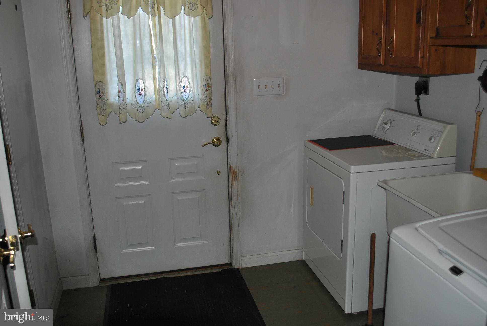 16005 Trenton Road Upperco, MD 21155 - Photo 8 of 14 Interior (General)