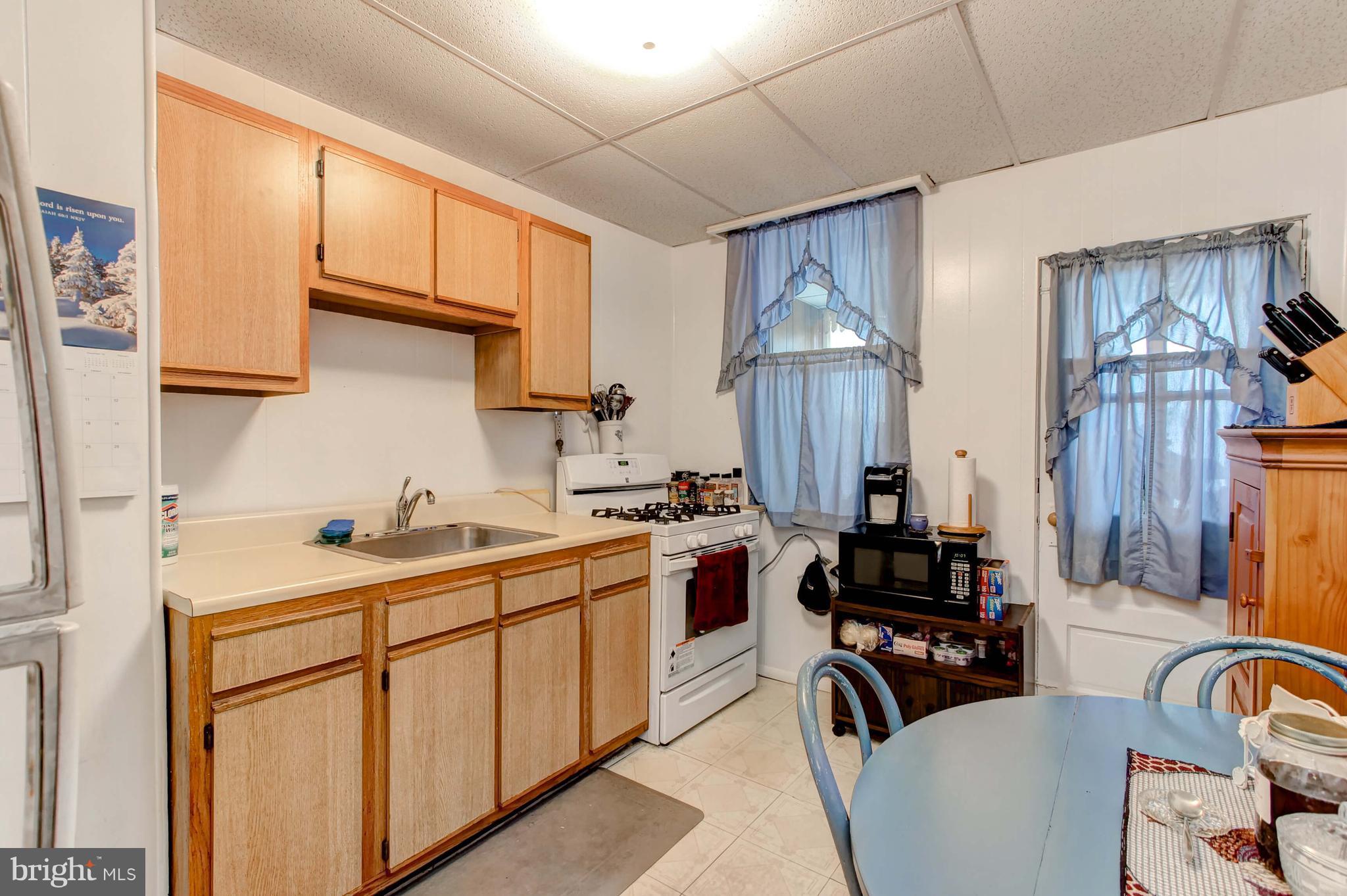 519 Rappolla Street Baltimore, MD 21224 - Photo 8 of 32