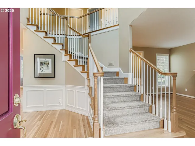 $949,900 | 229 Northwest Sundown Way, Portland, OR 97229