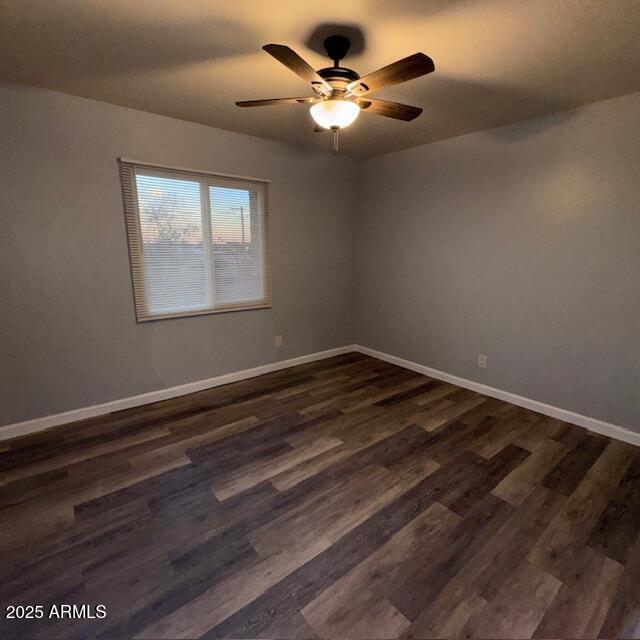 602 East Townley Avenue, Unit 306 Phoenix, AZ 85020 - Photo 7 of 23 a view of room with window and ceiling fan