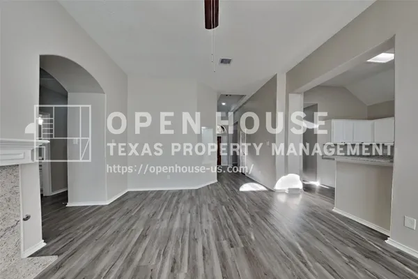 $2,400 | 17326 Granberry Gate Drive, Tomball, TX 77377