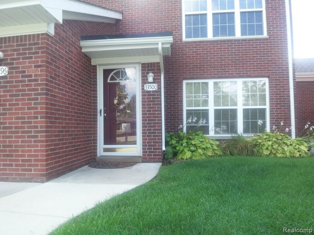 33500 Utica Road Fraser, MI 48026 - Photo 56 of 65 100_6592.jpg