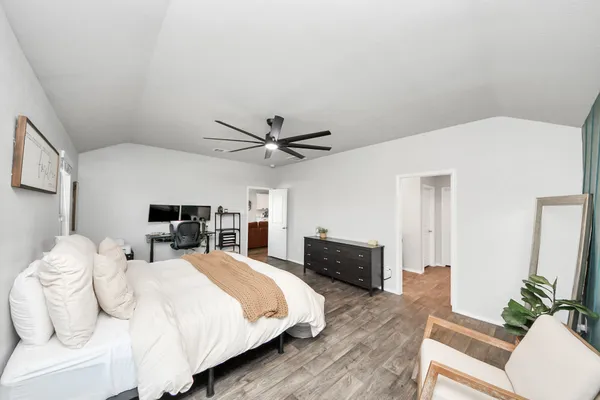 $2,400 | 4315 Nervesa Dr., Katy, TX 77449