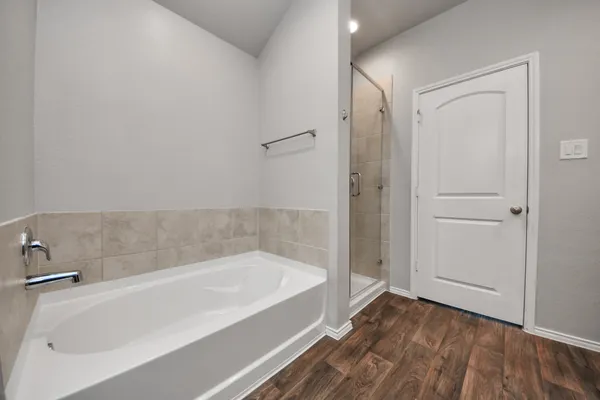 $2,400 | 4315 Nervesa Dr., Katy, TX 77449