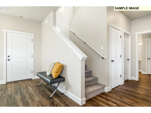 $419,900 | 879 Northeast Laurel Springs Drive, Hermiston, OR 97838