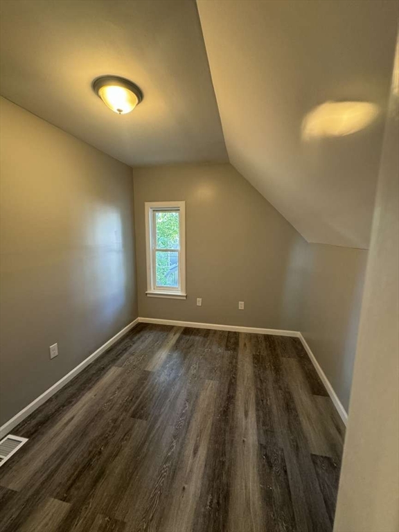 36 Queen Street Springfield, MA 01109 - Photo 13 of 20 Gallery Image 13